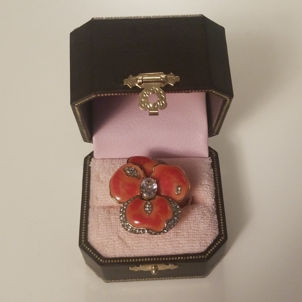 Juicy Couture Ring
